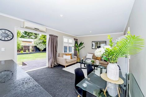 Photo of property in 70 Inwoods Road, Parklands, Christchurch, 8083