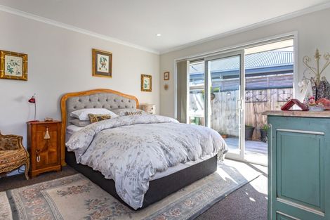 Photo of property in 80 Golden Shore Place, Coromandel, 3506