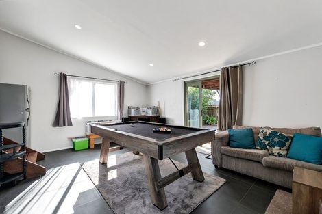 Photo of property in 28b Poplar Grove, Whalers Gate, New Plymouth, 4310