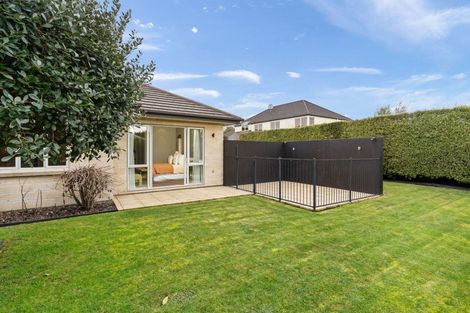 Photo of property in 3 Leabridge Mews, Harewood, Christchurch, 8051