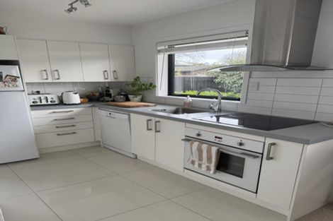 Photo of property in 2/68 Browns Road, St Albans, Christchurch, 8014