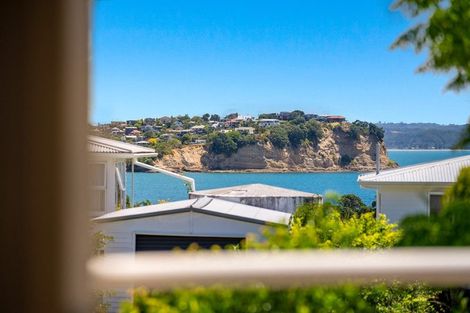 Photo of property in 3 Beach Road, Manly, Whangaparaoa, 0930