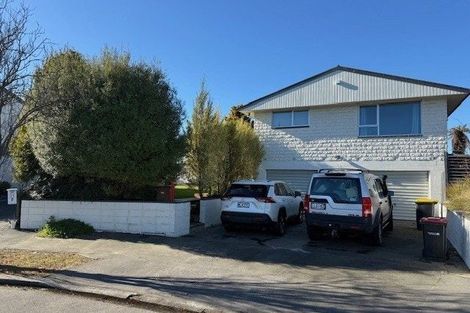 Photo of property in 20 Woodstock Place, Russley, Christchurch, 8042