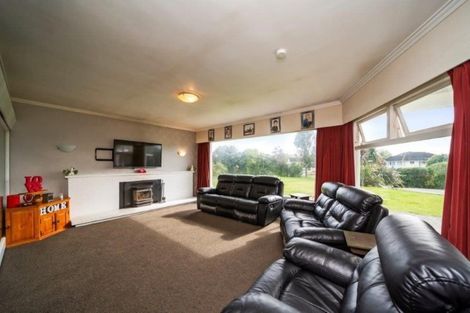 Photo of property in 161 South Road, Hawera, 4610