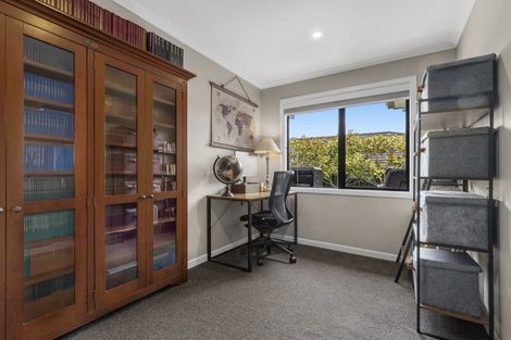 Photo of property in 10 Benmore Crescent, Pyes Pa, Tauranga, 3112