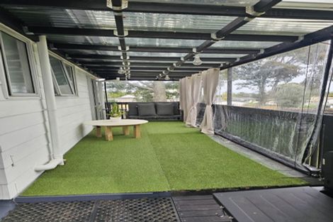 Photo of property in 30 Hyperion Drive, Randwick Park, Auckland, 2105