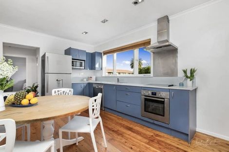 Photo of property in 1/27 Kelvin Road, Papakura, 2110