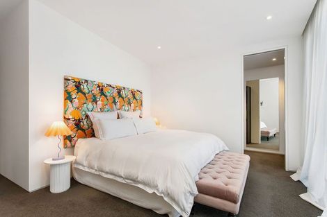 Photo of property in 66 Fendalton Road, Fendalton, Christchurch, 8014