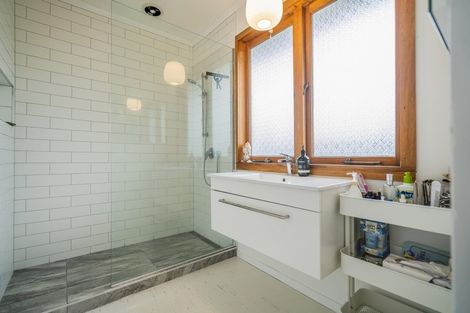 Photo of property in 14 Kenneth Avenue, Whitianga, 3510