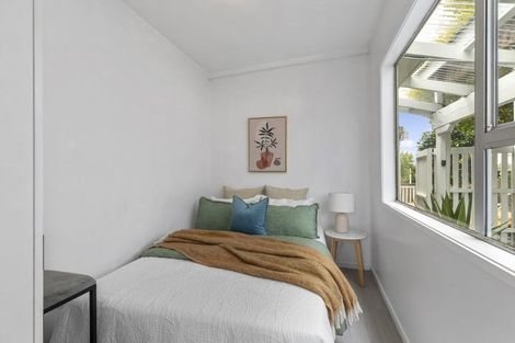 Photo of property in 5/1 Pimento Place, New Lynn, Auckland, 0600