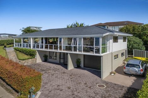Photo of property in 19 Kahurangi Place, Snells Beach, 0920