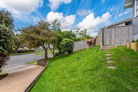 Photo of property in 137 Spinnaker Drive, Whitby, Porirua, 5024