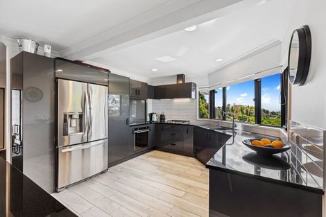 Photo of property in 135r Waikite Road, Welcome Bay, Tauranga, 3175