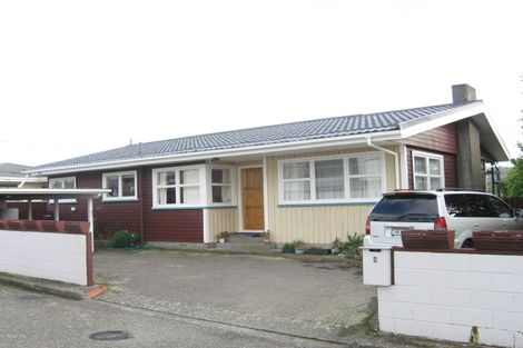 Photo of property in 4 Tania Way, Paparangi, Wellington, 6037