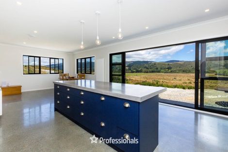 Photo of property in 9 Margaret Mahy Drive, Blue Mountains, Upper Hutt, 5371