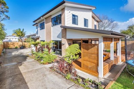 Photo of property in 7a Roberts Road, Te Atatu South, Auckland, 0610