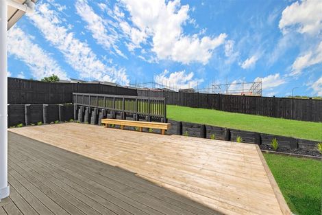 Photo of property in 4 Hutukawa Drive, Beachlands, Auckland, 2018