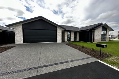 Photo of property in 4 Eileen Way, Rolleston, 7615