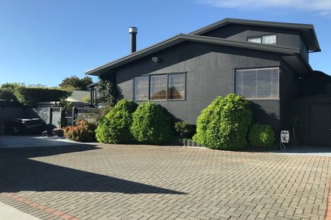 Photo of property in 24 Kiddle Drive, Hilltop, Taupo, 3330