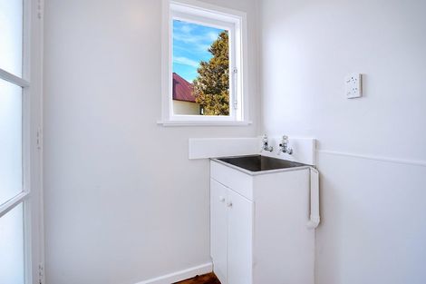 Photo of property in 48 Cameron Road, Hamilton East, Hamilton, 3216