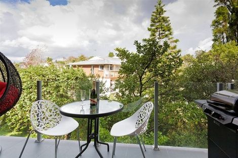 Photo of property in 2/7 Alston Avenue, Kelston, Auckland, 0602