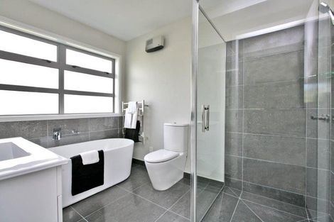 Photo of property in 8 Hikanui Drive, Havelock North, 4130