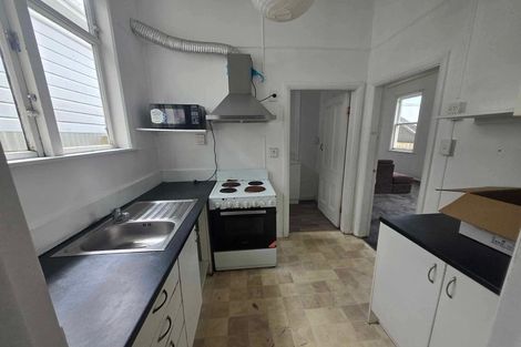 Photo of property in 122 Wallace Street, Mount Cook, Wellington, 6021