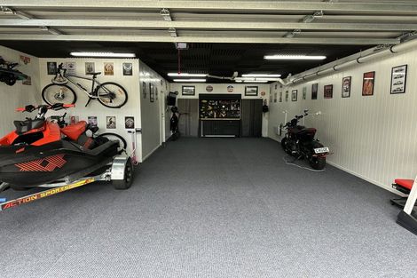 Photo of property in 27 Pendeen Crescent, Jacks Point, Queenstown, 9371
