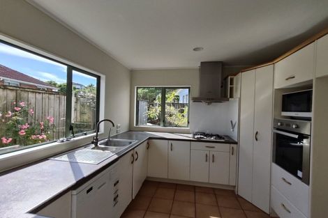 Photo of property in 19 Merriefield Avenue, Forrest Hill, Auckland, 0620