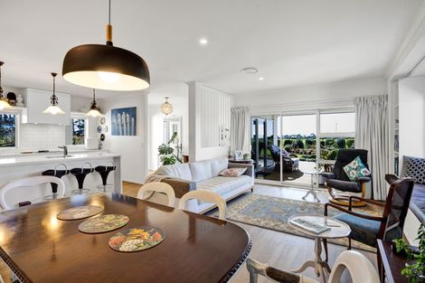 Photo of property in 60 Turangi Road, Motunui, Waitara, 4383