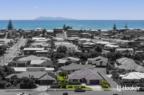 Photo of property in 32 Reel Road, Athenree, Waihi Beach, 3611