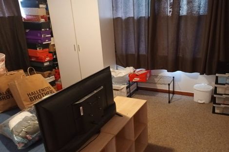 Photo of property in 54 Chippendale Crescent, Birkdale, Auckland, 0626