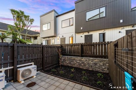 Photo of property in 6d William Roberts Road, Pakuranga, Auckland, 2010