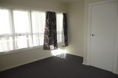 Photo of property in 33 Queen Street, Upper Hutt Central, Upper Hutt, 5018