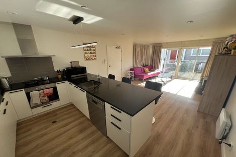 Photo of property in 239u6 Adelaide Road, Newtown, Wellington, 6021