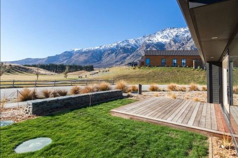 Photo of property in 4 Parera Lane, Jacks Point, Queenstown, 9371
