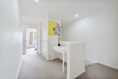 Photo of property in 6 Newfound Way, Glen Eden, Auckland, 0602