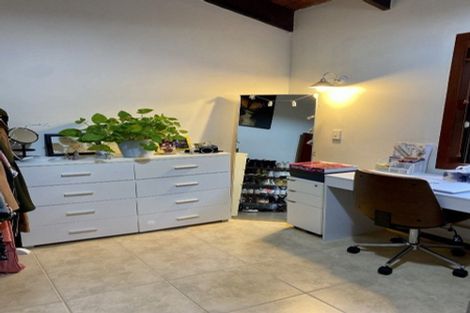 Photo of property in 20 Braemar Road, Castor Bay, Auckland, 0620