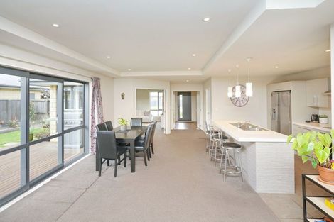 Photo of property in 18 Coachmans Road, Prebbleton, 7604