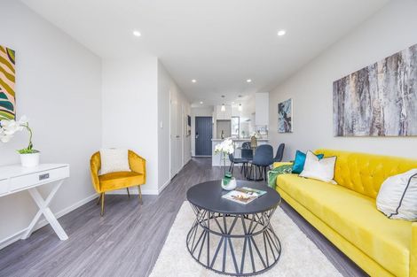 Photo of property in 8 Blanes Road, Weymouth, Auckland, 2103
