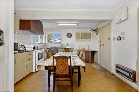 Photo of property in 24 Tiraumea Drive, Pakuranga, Auckland, 2010