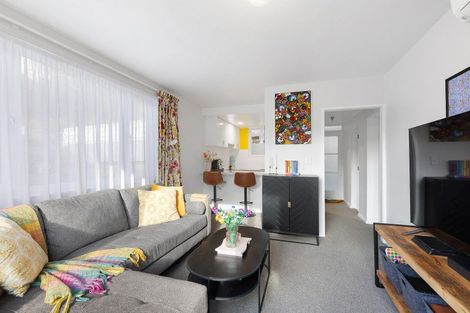 Photo of property in 5/18 Agra Crescent, Khandallah, Wellington, 6035