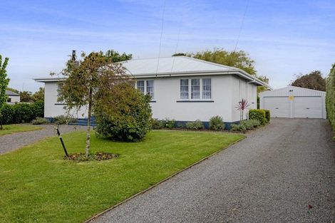 Photo of property in 63 Turuturu Road, Hawera, 4610