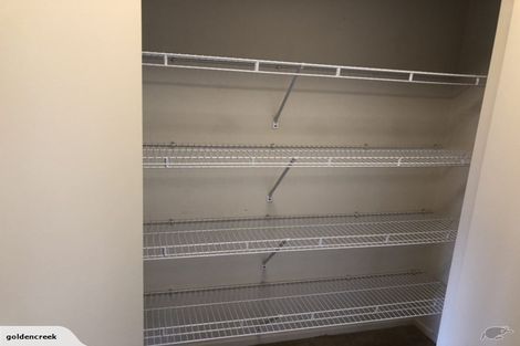 Photo of property in 11 Siena Place, Te Atatu Peninsula, Auckland, 0610