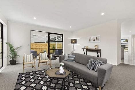 Photo of property in 4 Taikura Avenue, Red Beach, 0932