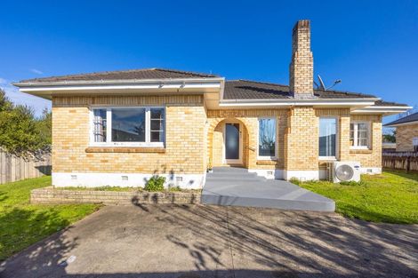 Photo of property in 15 Carey Street, Maeroa, Hamilton, 3200