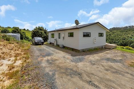 Photo of property in 2568e Paparoa-oakleigh Road, Paparoa, 0571