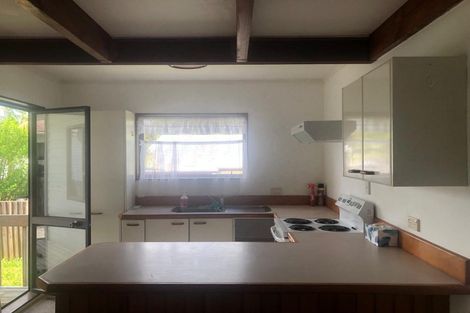 Photo of property in 31 Eskdale Road, Birkdale, Auckland, 0626