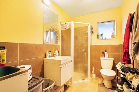 Photo of property in 92 Portage Road, New Lynn, Auckland, 0600