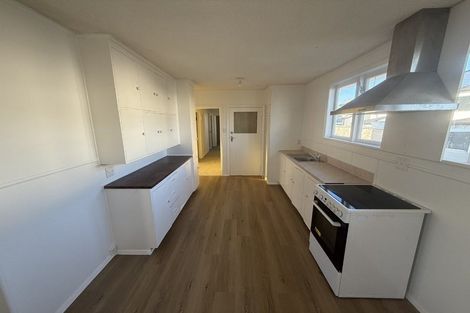 Photo of property in 2 Old Wairoa Road, Papakura, 2110